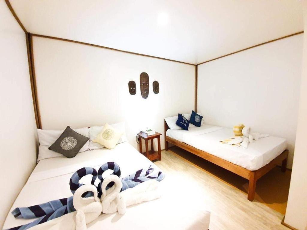 Keira Backpackers Otel El Nido Dış mekan fotoğraf