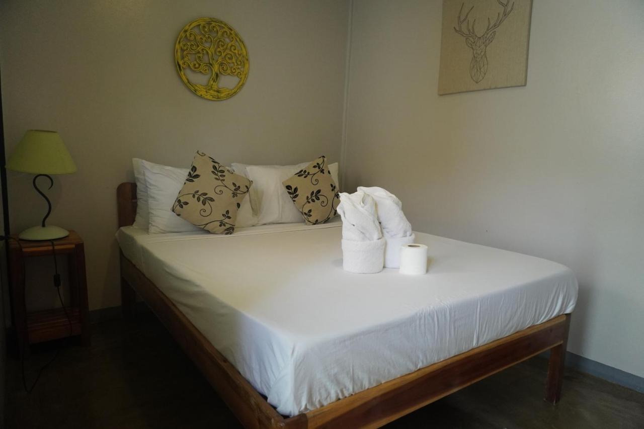 Keira Backpackers Otel El Nido Dış mekan fotoğraf